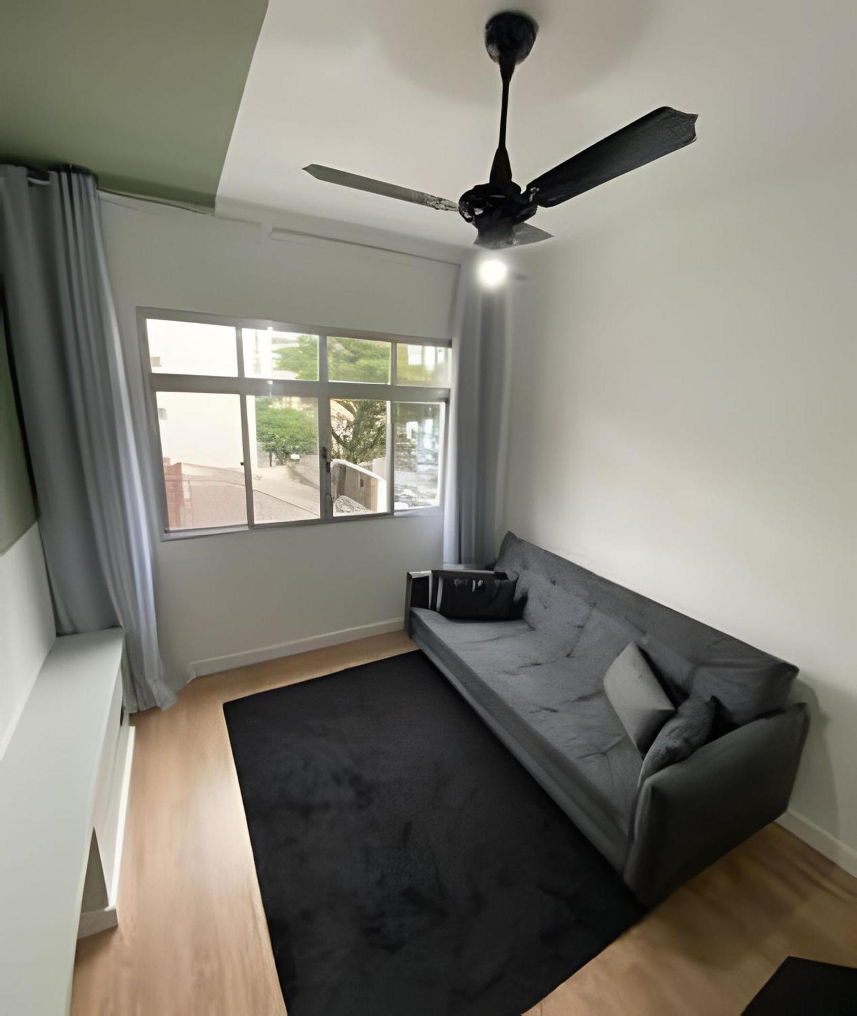 Apto No Coracao Do Gonzaga - 200m Da Apartamento Santos (Sao Paulo)